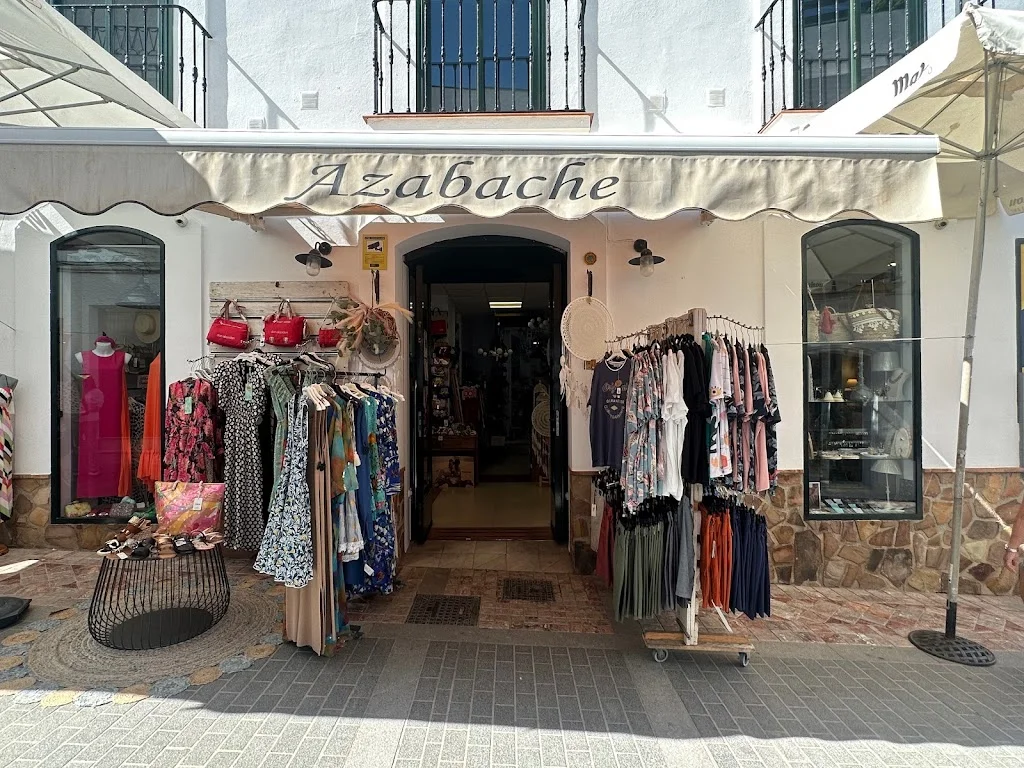 Azabache Moda y Decoracion