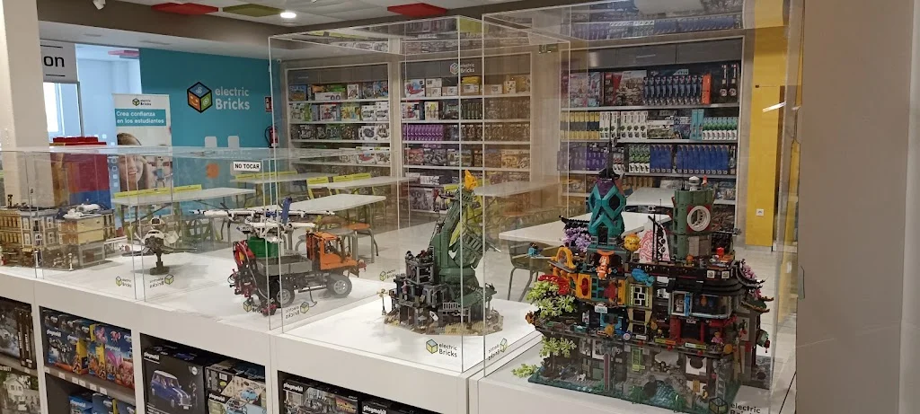 Foto 5 de electricBricks - Lego Center Madrid