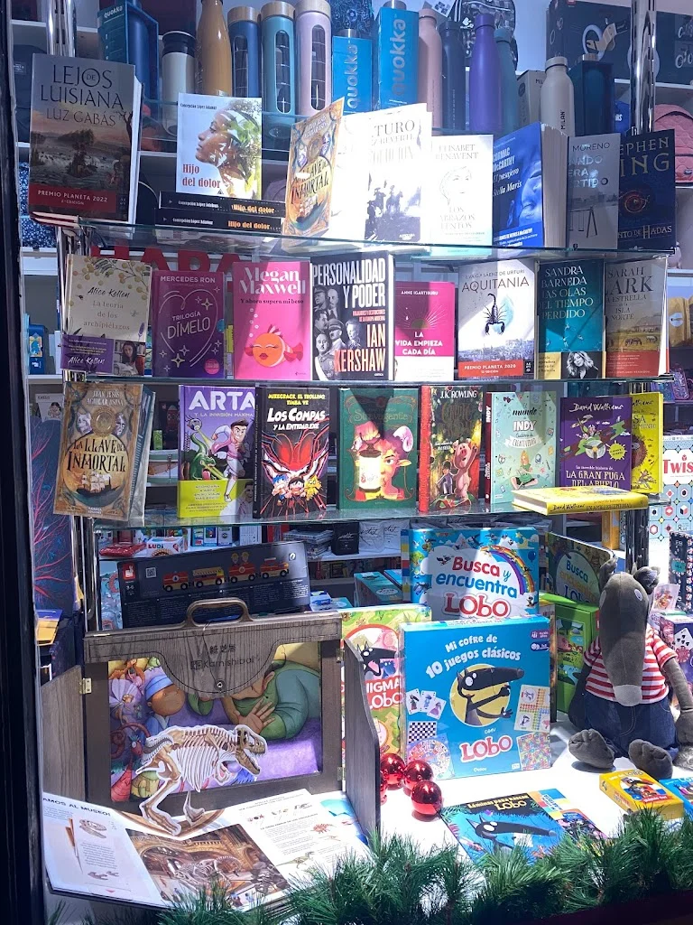 Foto 3 de Hypatia_papeleria_libreria