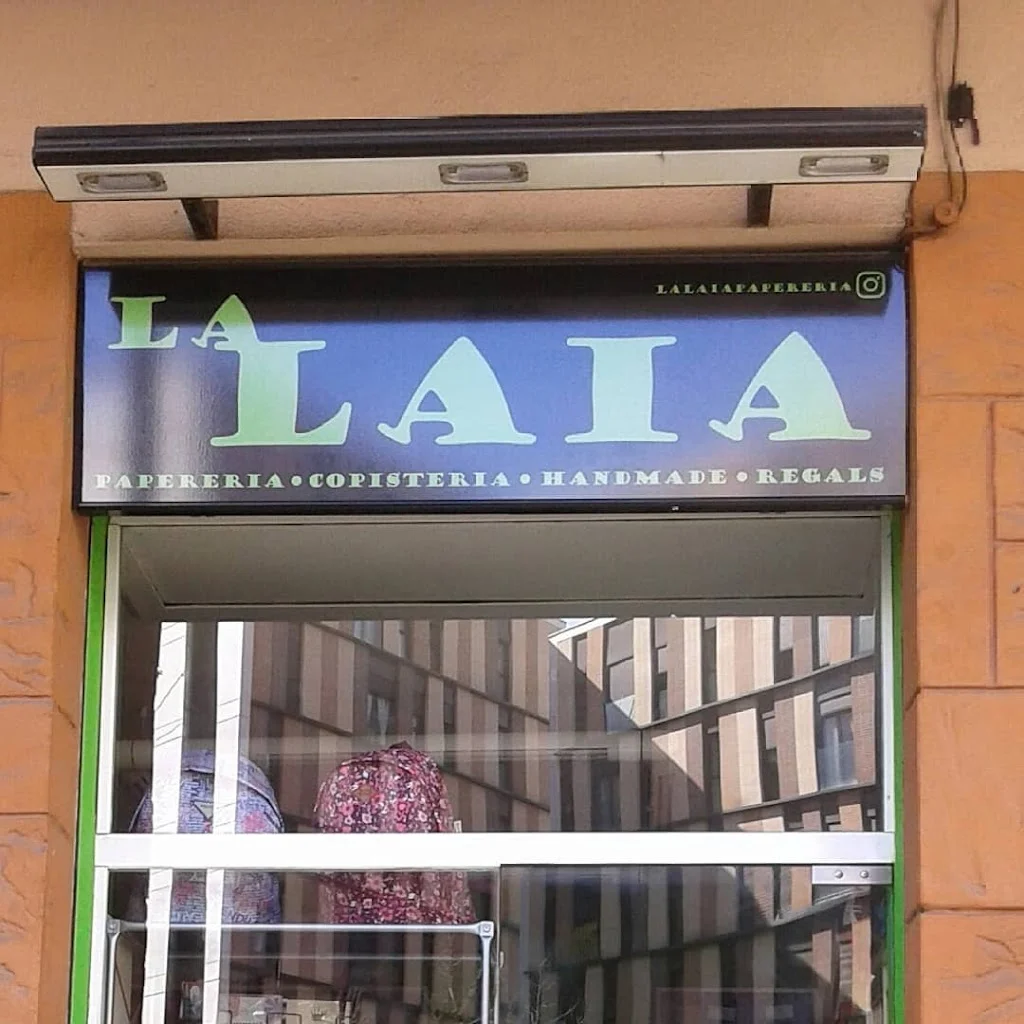 Foto 5 de La Laia - Papereria, llibreria, Copisteria I Regals