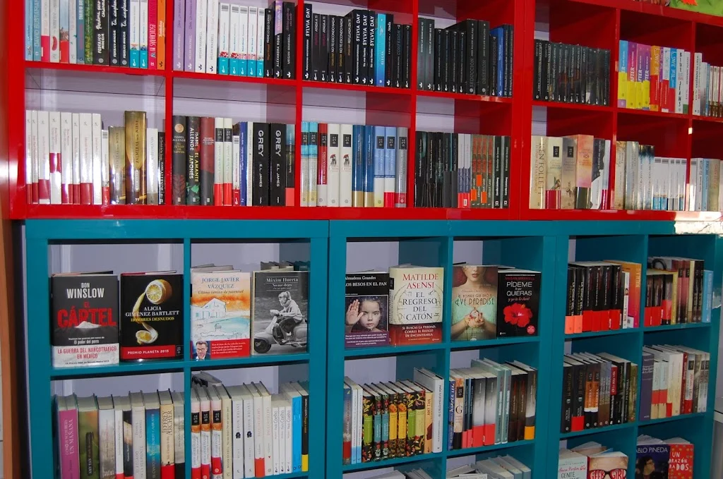 Foto 3 de PAPELERIA-LIBRERIA-JUGUETERIA Mafalda