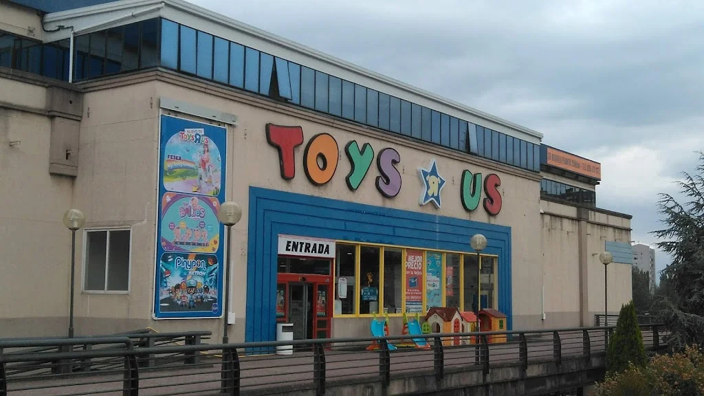 Toys"R"Us